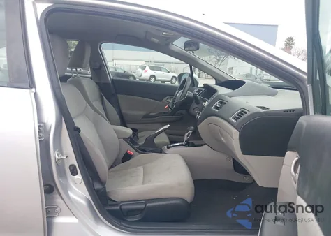 2015 Honda Civic Lx z USA, uszkodzony, nr VIN 19XFB2F5XFE278147